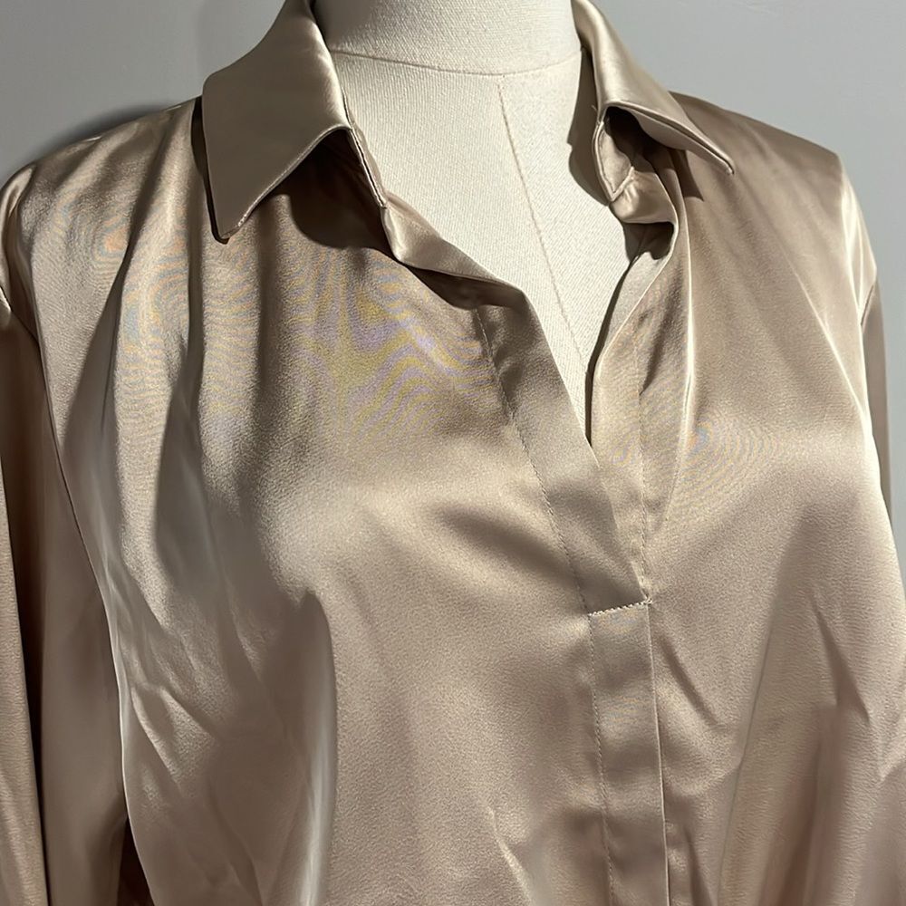 LUSH NWOT Elegant Cream Champagne Satin Blouse - S - Picture 4 of 9